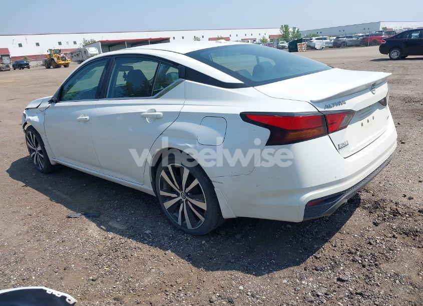 Photo 3 of 2019 Nissan Altima 2.5 SR (VIN 1N4BL4CW9KN303247)