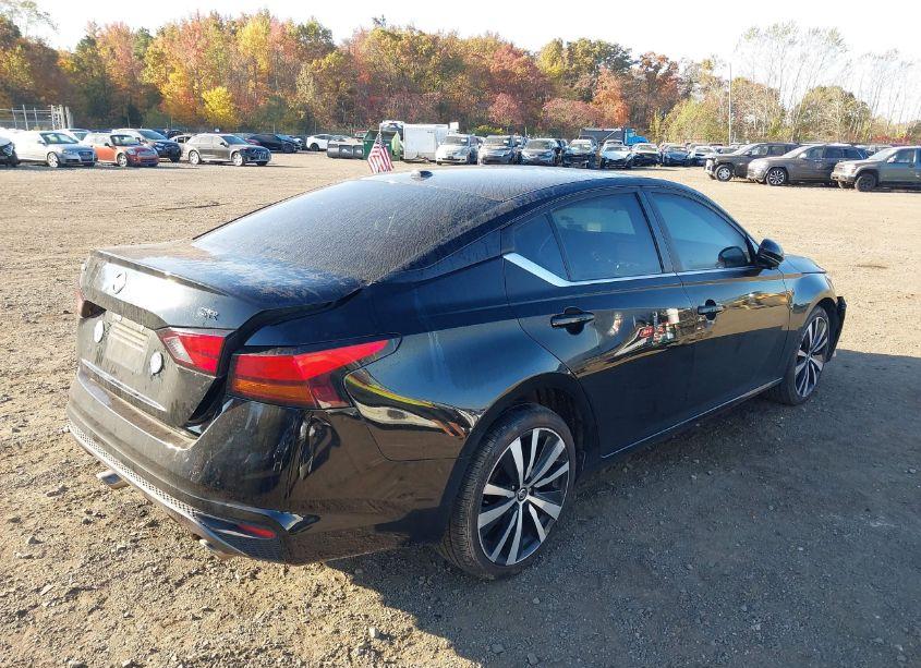 Photo 4 of 2019 Nissan Altima 2.5 SR (VIN 1N4BL4CW9KN316497)