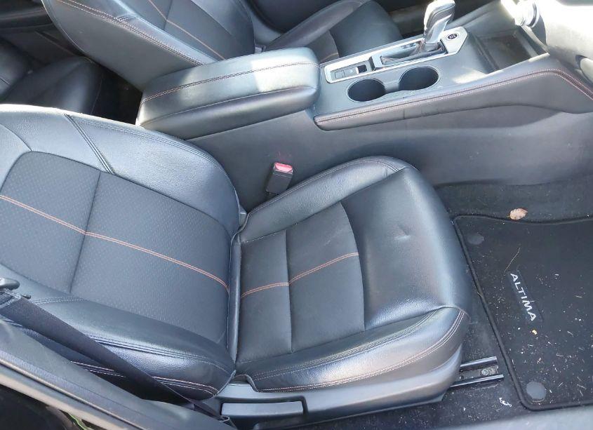 Photo 5 of 2019 Nissan Altima 2.5 SR (VIN 1N4BL4CW9KN316497)