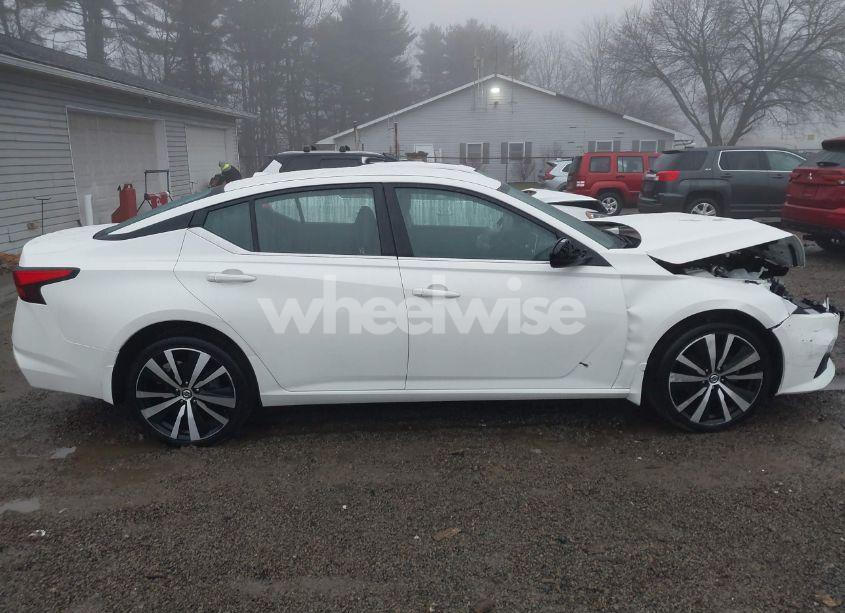 Photo 13 of 2019 Nissan Altima 2.5 SR (VIN 1N4BL4CW9KN321361)