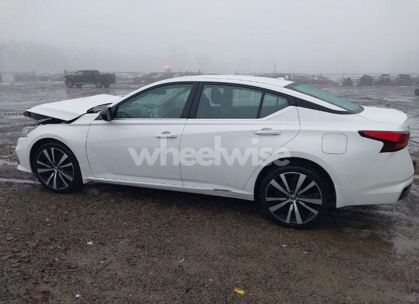 Photo 14 of 2019 Nissan Altima 2.5 SR (VIN 1N4BL4CW9KN321361)