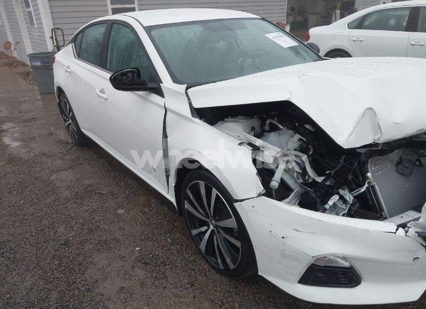 Photo 17 of 2019 Nissan Altima 2.5 SR (VIN 1N4BL4CW9KN321361)