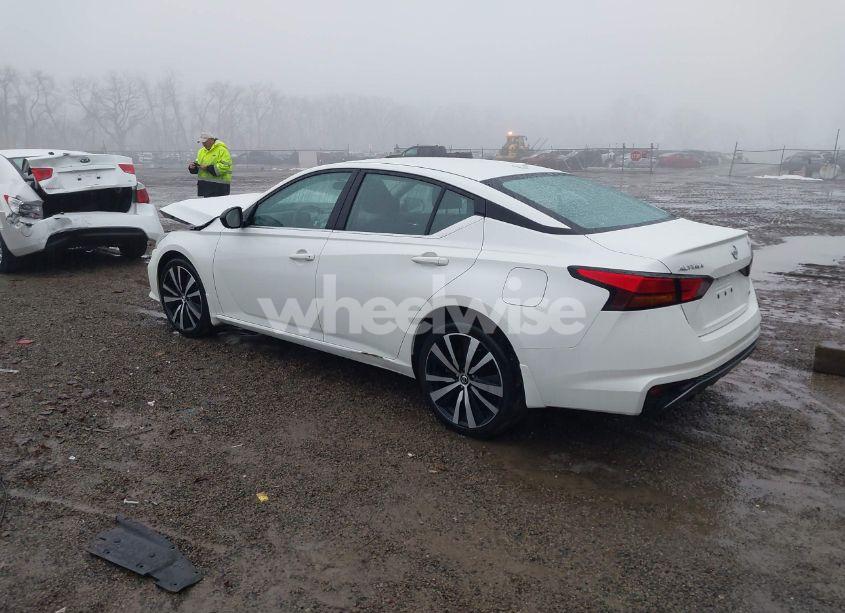 Photo 3 of 2019 Nissan Altima 2.5 SR (VIN 1N4BL4CW9KN321361)