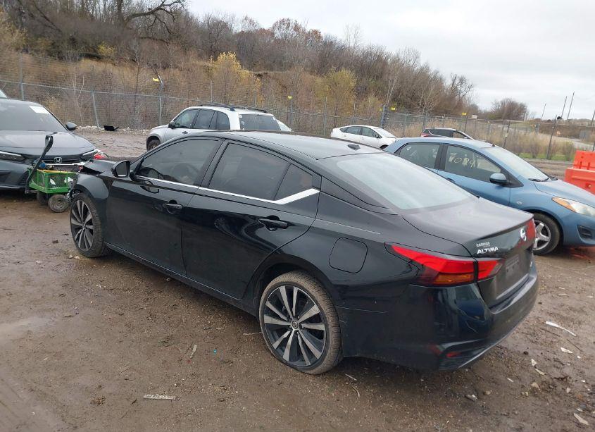 Photo 3 of 2019 Nissan Altima 2.5 SR (VIN 1N4BL4CW9KN321778)