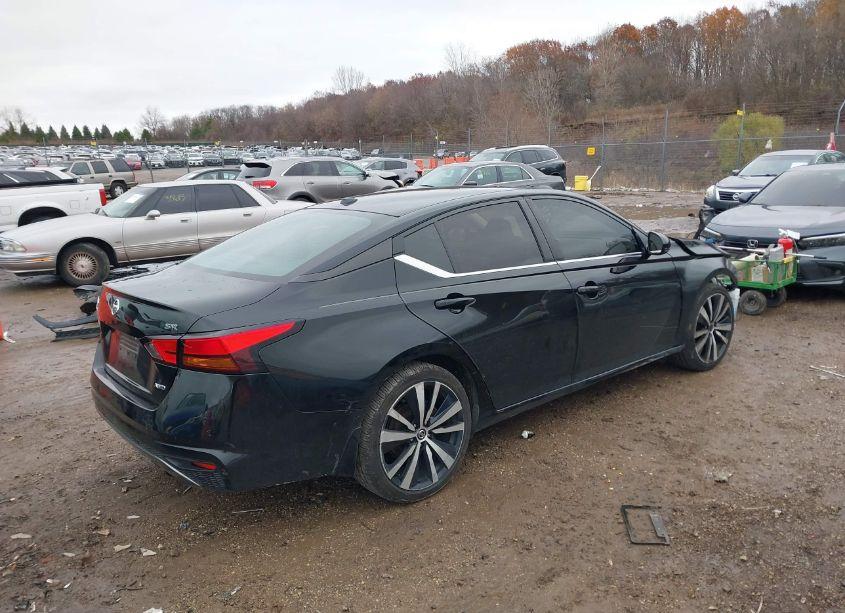 Photo 4 of 2019 Nissan Altima 2.5 SR (VIN 1N4BL4CW9KN321778)