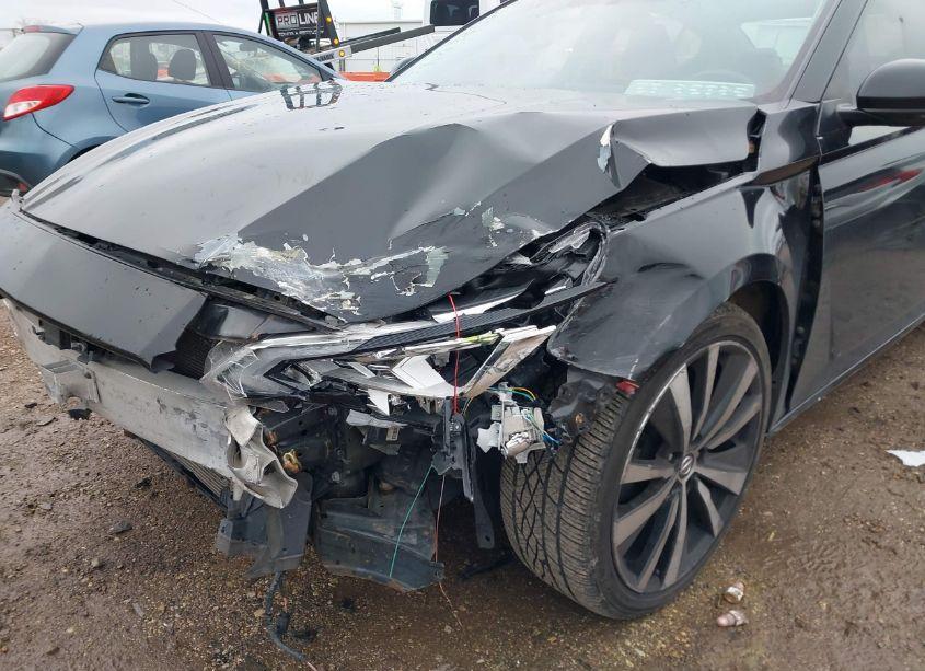 Photo 6 of 2019 Nissan Altima 2.5 SR (VIN 1N4BL4CW9KN321778)