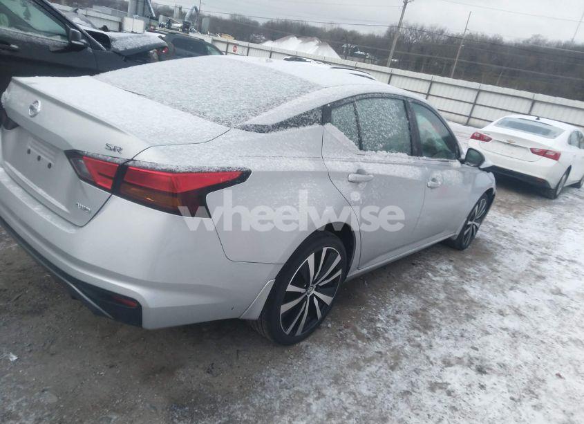 Photo 4 of 2019 Nissan Altima 2.5 SR (VIN 1N4BL4CW9KN322056)