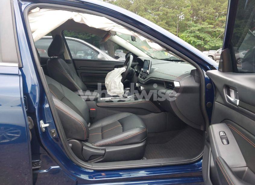 Photo 5 of 2022 Nissan Altima SR INTELLIGENT AWD (VIN 1N4BL4CW9NN341887)