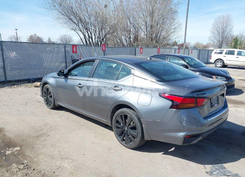 Photo 3 of 2022 Nissan Altima SR INTELLIGENT AWD (VIN 1N4BL4CW9NN406608)