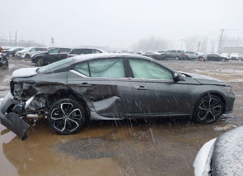 Photo 13 of 2023 Nissan Altima SR INTELLIGENT AWD (VIN 1N4BL4CW9PN375721)