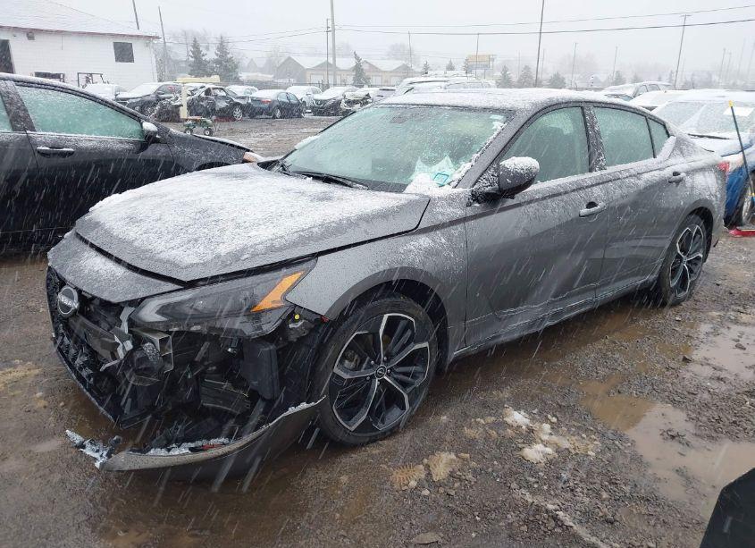 Photo 2 of 2023 Nissan Altima SR INTELLIGENT AWD (VIN 1N4BL4CW9PN375721)