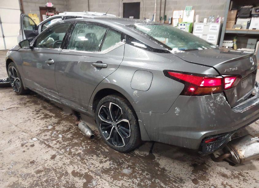 Photo 3 of 2023 Nissan Altima SR INTELLIGENT AWD (VIN 1N4BL4CW9PN375721)
