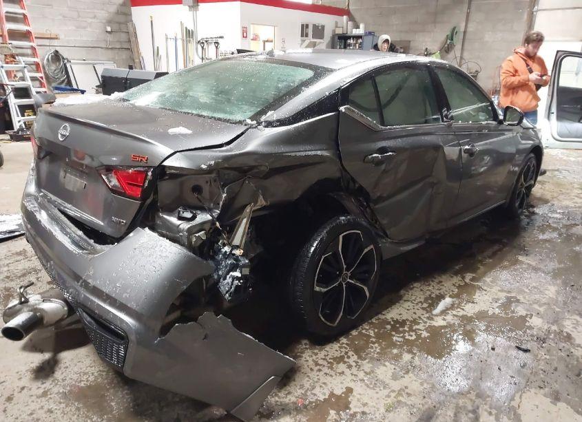 Photo 4 of 2023 Nissan Altima SR INTELLIGENT AWD (VIN 1N4BL4CW9PN375721)