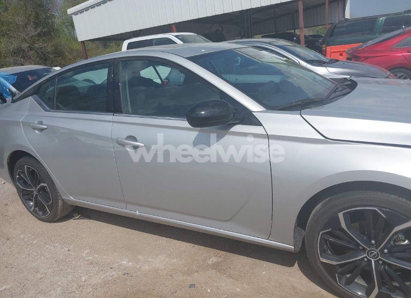 Photo 13 of 2024 Nissan Altima SR INTELLIGENT AWD (VIN 1N4BL4CW9RN429831)