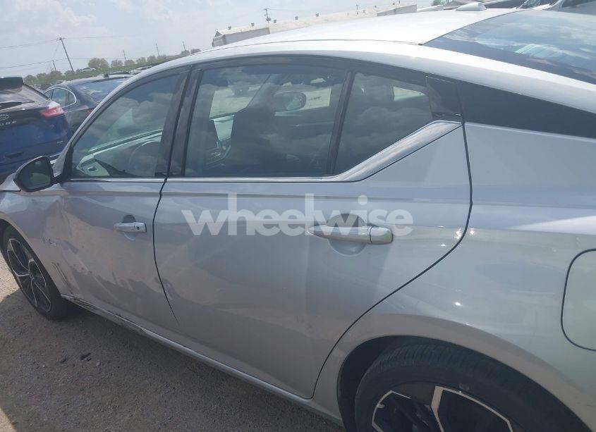 Photo 14 of 2024 Nissan Altima SR INTELLIGENT AWD (VIN 1N4BL4CW9RN429831)