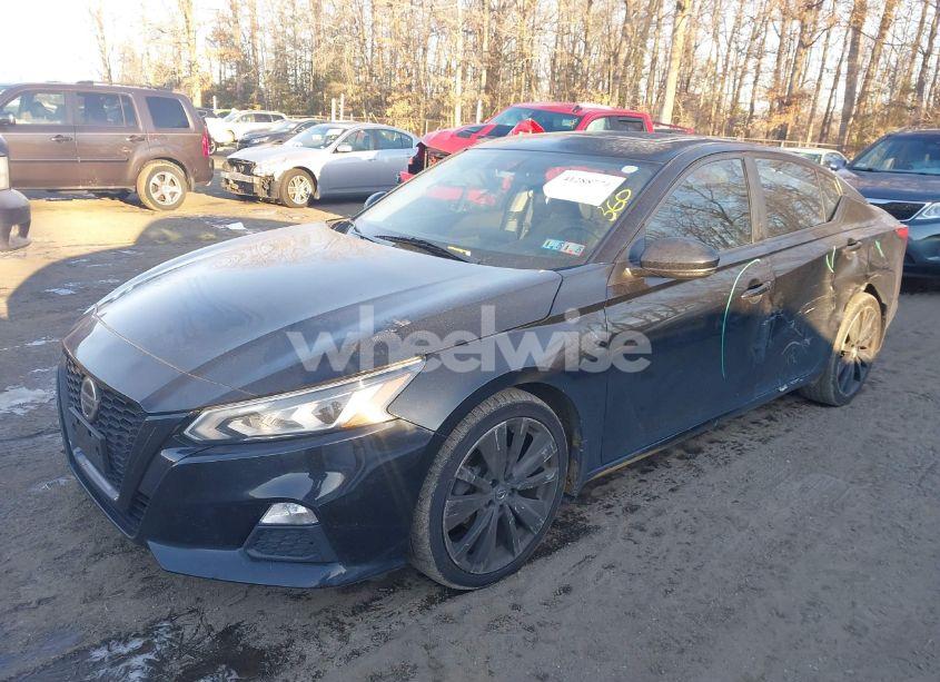 Photo 2 of 2019 Nissan Altima 2.5 SR (VIN 1N4BL4CWXKC193580)