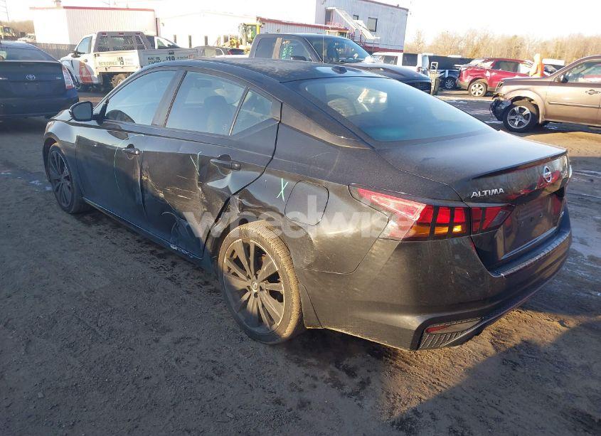 Photo 3 of 2019 Nissan Altima 2.5 SR (VIN 1N4BL4CWXKC193580)