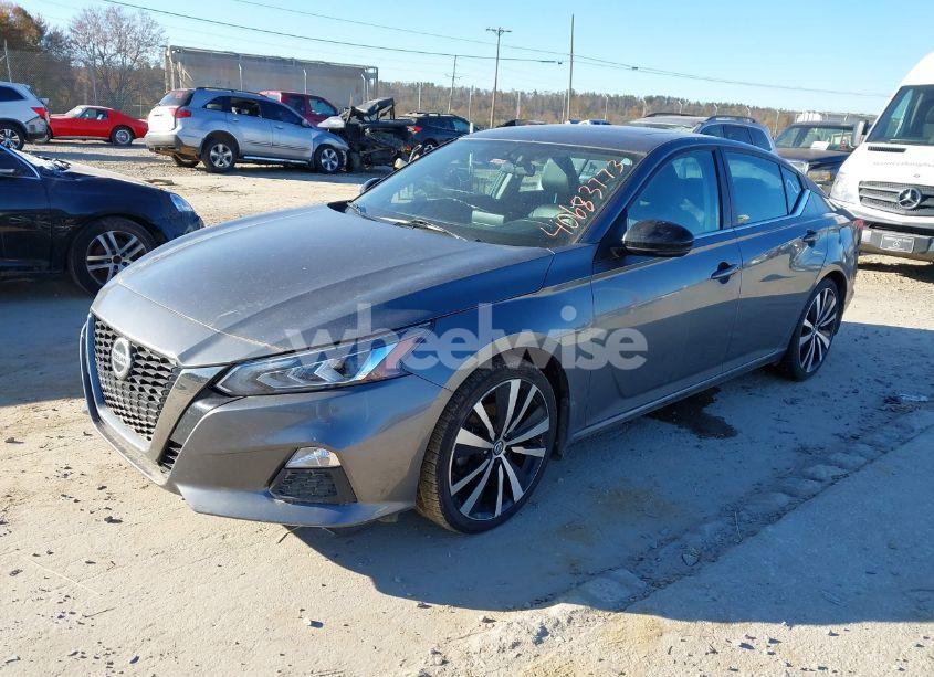 Photo 2 of 2019 Nissan Altima 2.5 SR (VIN 1N4BL4CWXKC199458)