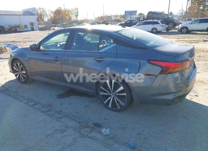 Photo 3 of 2019 Nissan Altima 2.5 SR (VIN 1N4BL4CWXKC199458)