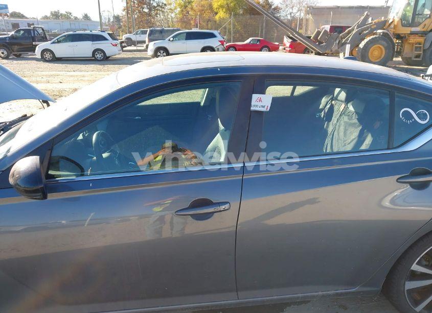 Photo 6 of 2019 Nissan Altima 2.5 SR (VIN 1N4BL4CWXKC199458)