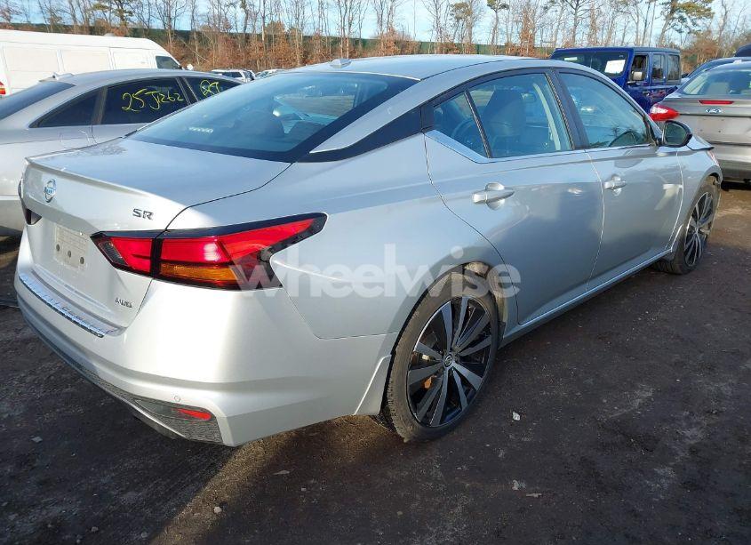 Photo 4 of 2020 Nissan Altima SR INTELLIGENT AWD (VIN 1N4BL4CWXLC172584)