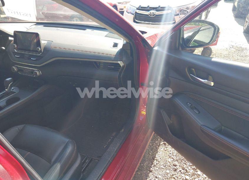 Photo 5 of 2020 Nissan Altima SR INTELLIGENT AWD (VIN 1N4BL4CWXLC217832)