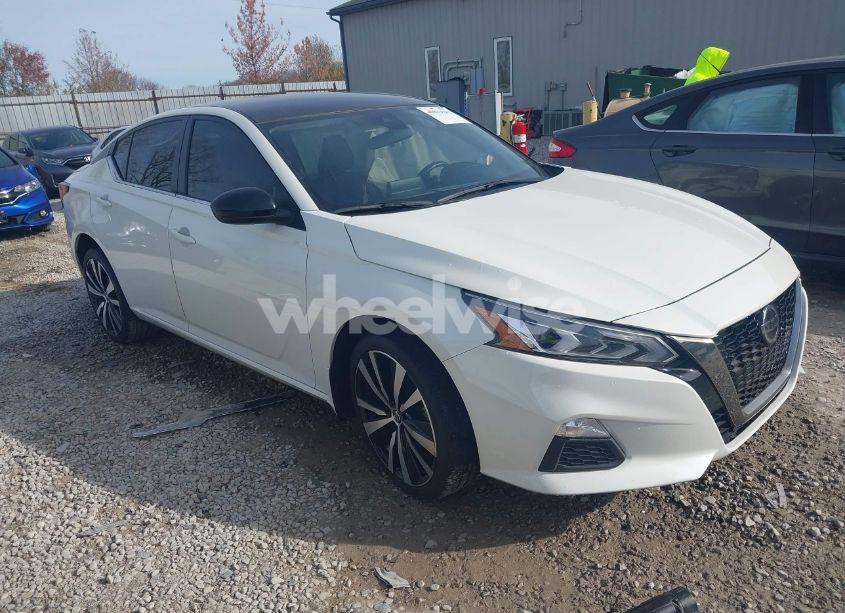 2021 Nissan Altima SR INTELLIGENT AWD (VIN 1N4BL4CWXMN304233) main photo