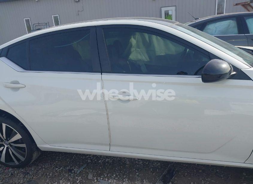 Photo 12 of 2021 Nissan Altima SR INTELLIGENT AWD (VIN 1N4BL4CWXMN304233)