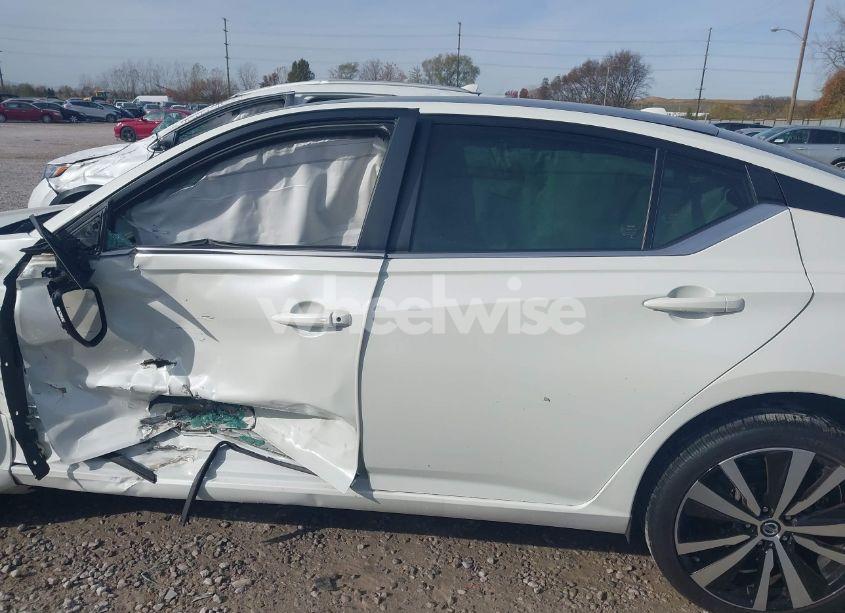 Photo 13 of 2021 Nissan Altima SR INTELLIGENT AWD (VIN 1N4BL4CWXMN304233)