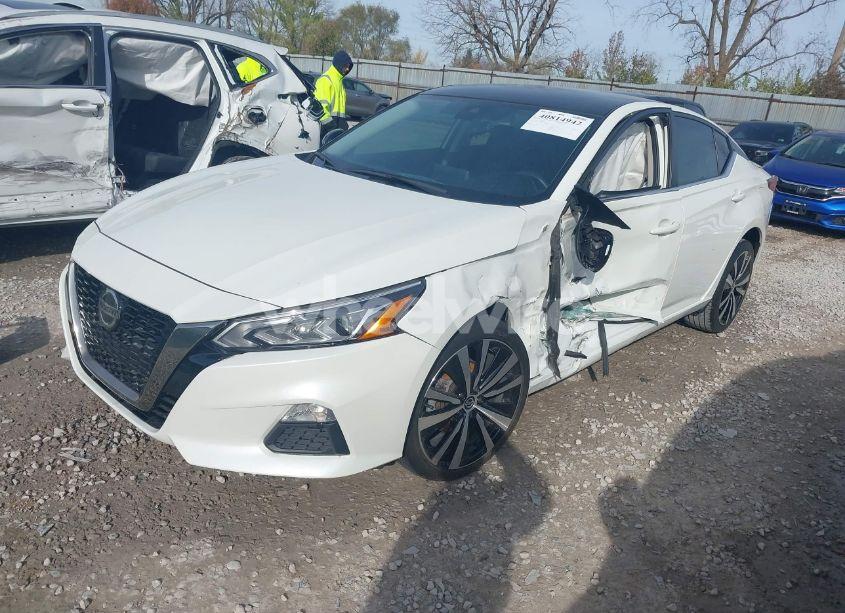 Photo 2 of 2021 Nissan Altima SR INTELLIGENT AWD (VIN 1N4BL4CWXMN304233)