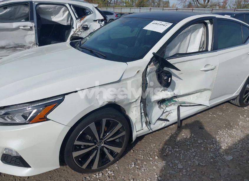 Photo 6 of 2021 Nissan Altima SR INTELLIGENT AWD (VIN 1N4BL4CWXMN304233)