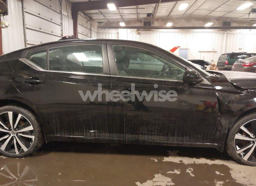 Photo 13 of 2021 Nissan Altima SR INTELLIGENT AWD (VIN 1N4BL4CWXMN345140)