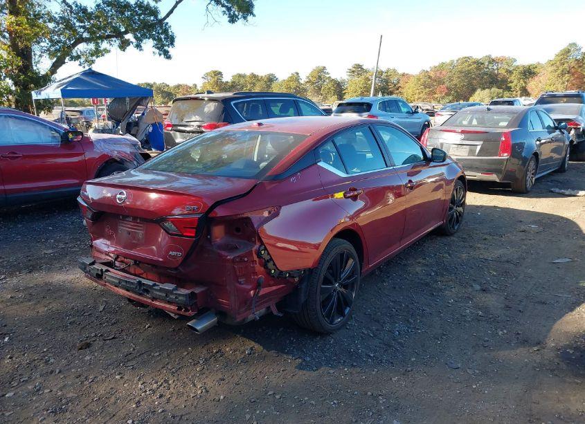 Photo 4 of 2021 Nissan Altima SR INTELLIGENT AWD (VIN 1N4BL4CWXMN371401)