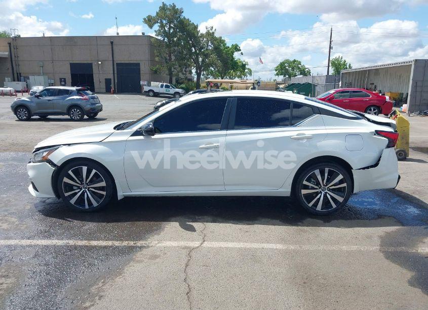 Photo 14 of 2021 Nissan Altima SR INTELLIGENT AWD (VIN 1N4BL4CWXMN401139)