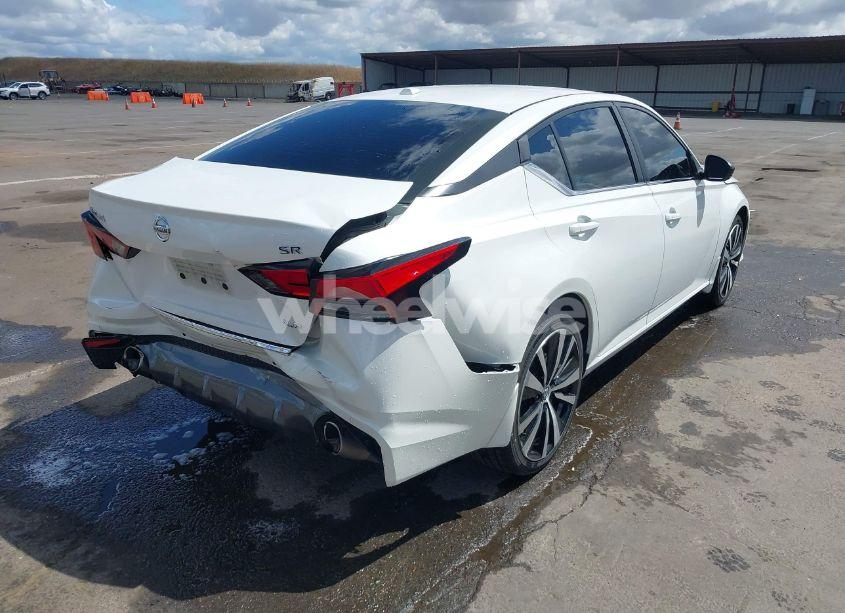 Photo 4 of 2021 Nissan Altima SR INTELLIGENT AWD (VIN 1N4BL4CWXMN401139)