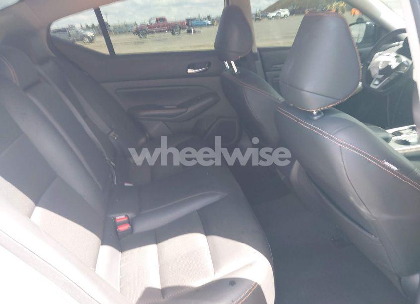 Photo 8 of 2021 Nissan Altima SR INTELLIGENT AWD (VIN 1N4BL4CWXMN401139)