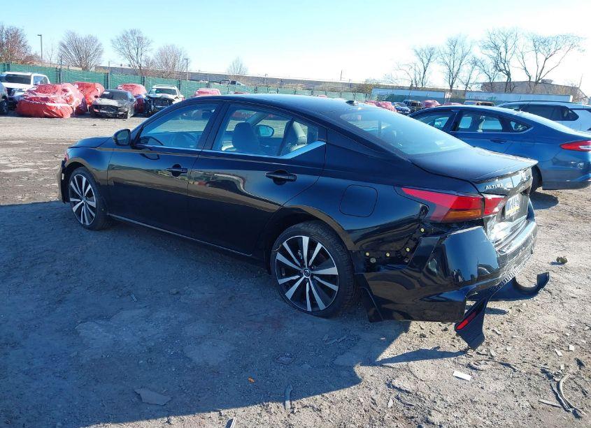 Photo 3 of 2021 Nissan Altima SR INTELLIGENT AWD (VIN 1N4BL4CWXMN407099)