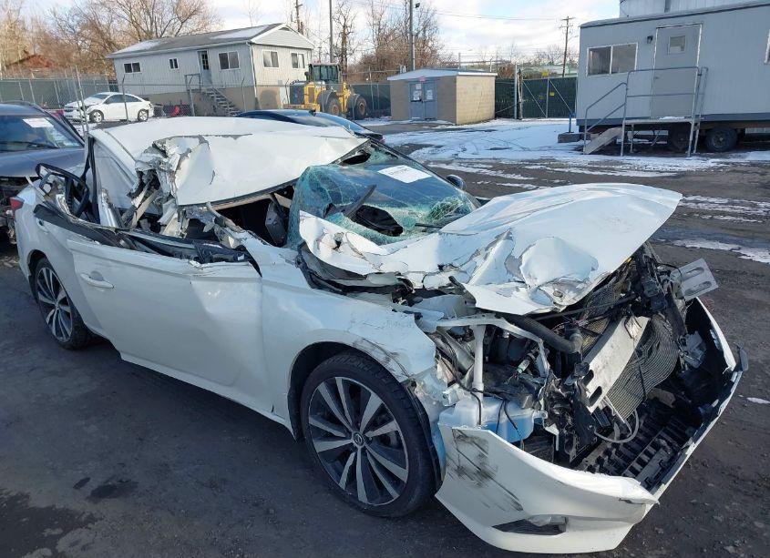 Photo 6 of 2022 Nissan Altima SR INTELLIGENT AWD (VIN 1N4BL4CWXNN313175)