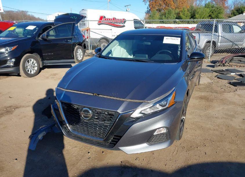 Photo 2 of 2022 Nissan Altima SR INTELLIGENT AWD (VIN 1N4BL4CWXNN345608)