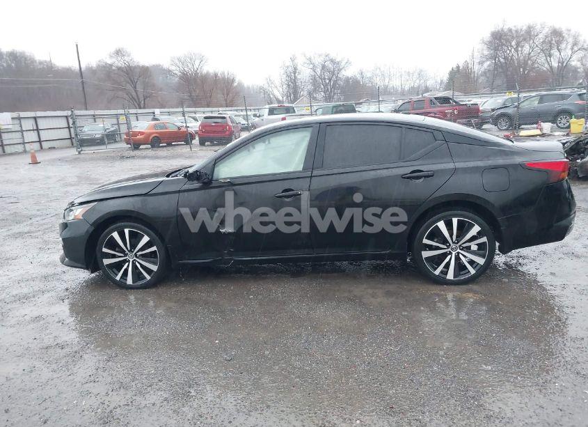 Photo 14 of 2022 Nissan Altima SR INTELLIGENT AWD (VIN 1N4BL4CWXNN416015)