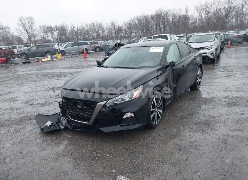 Photo 2 of 2022 Nissan Altima SR INTELLIGENT AWD (VIN 1N4BL4CWXNN416015)
