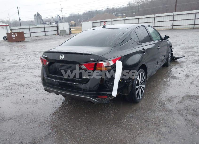 Photo 4 of 2022 Nissan Altima SR INTELLIGENT AWD (VIN 1N4BL4CWXNN416015)