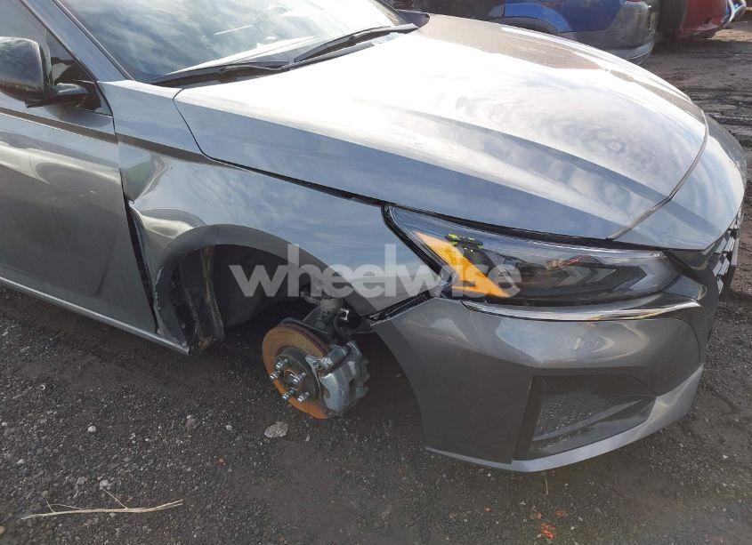 Photo 6 of 2024 Nissan Altima SR INTELLIGENT AWD (VIN 1N4BL4CWXRN327678)