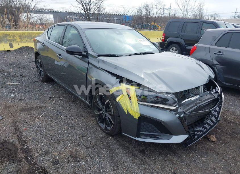 2024 Nissan Altima SR INTELLIGENT AWD (VIN 1N4BL4CWXRN400628) main photo