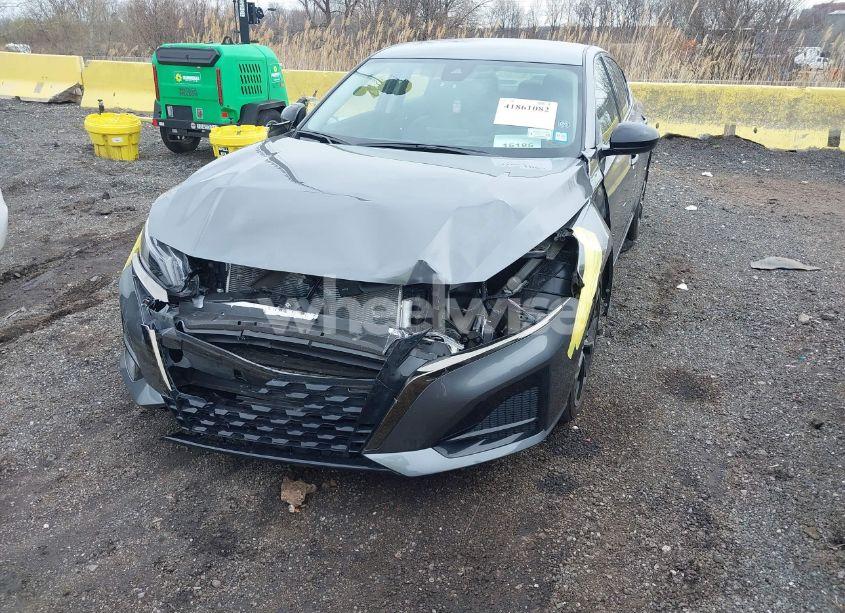 Photo 6 of 2024 Nissan Altima SR INTELLIGENT AWD (VIN 1N4BL4CWXRN400628)