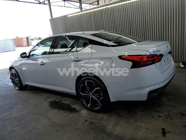 Photo 9 of 2025 NISSAN ALTIMA SR N/A (VIN 1N4BL4CWXSN343479)