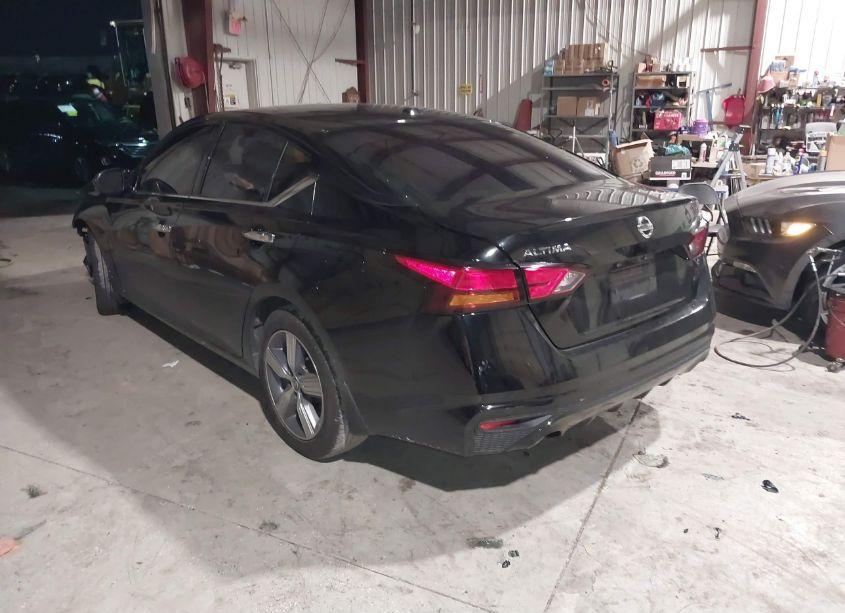 Photo 3 of 2019 Nissan Altima 2.5 SV (VIN 1N4BL4DV0KC106534)