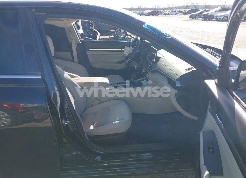 Photo 5 of 2019 Nissan Altima 2.5 SV (VIN 1N4BL4DV0KC115623)