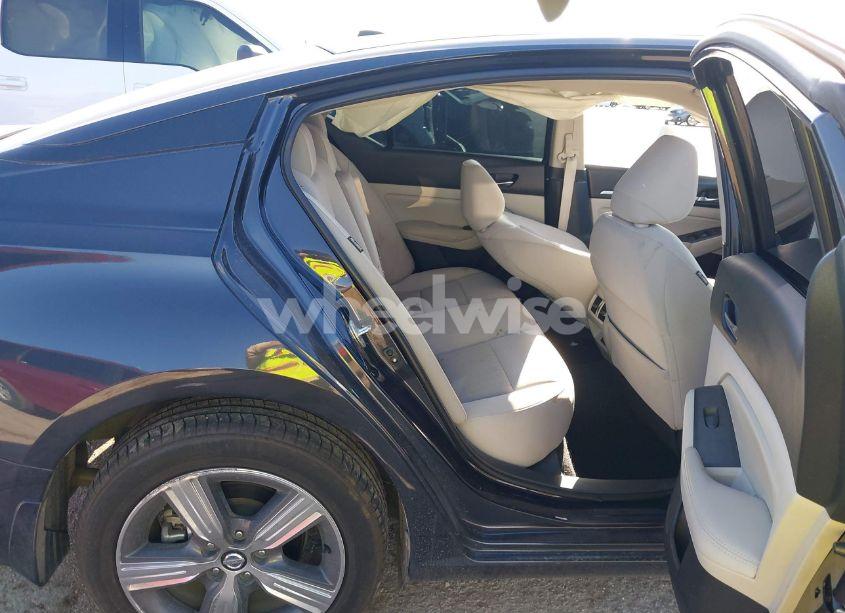 Photo 8 of 2019 Nissan Altima 2.5 SV (VIN 1N4BL4DV0KC115623)