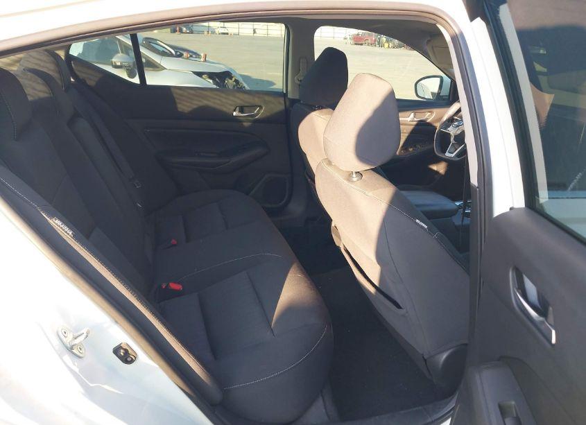 Photo 8 of 2019 Nissan Altima 2.5 SV (VIN 1N4BL4DV0KC154650)